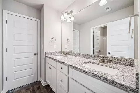 Entry Way - 433 Crystal Way, Cornelia, GA 30531 photo 6 of 8