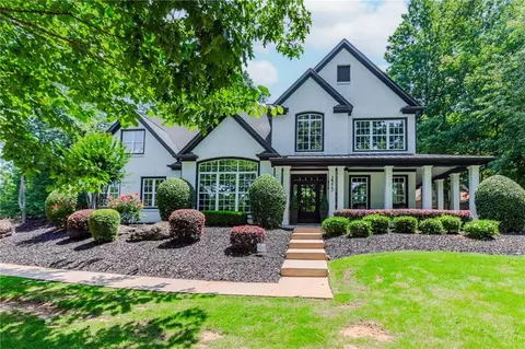 2373 Oak Falls Ln, Buford, GA 30519