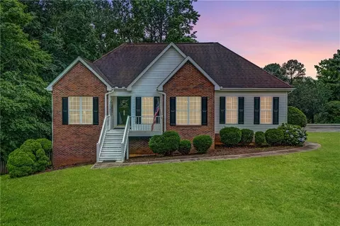 5421 Amherst Way, Flowery Branch, GA 30542
