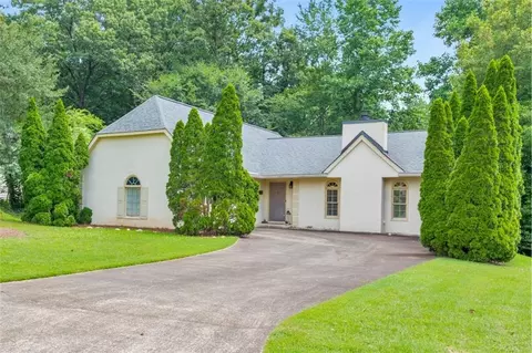 4260 Keheley Lake Dr NE, Marietta, GA 30066