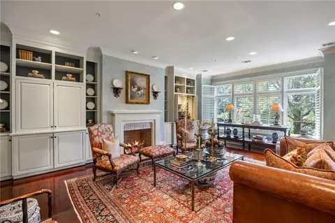 1 Brookhaven Dr NE #205, Atlanta, GA 30319