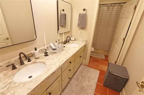 Bath - 471 Mcbrayer Rd, Buchanan, GA 30113 photo 5 of 14