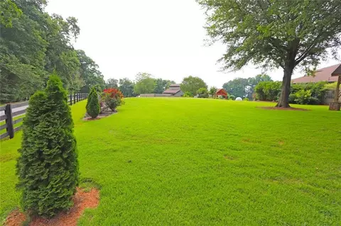 Exterior - 471 Mcbrayer Rd, Buchanan, GA 30113 photo 17 of 34
