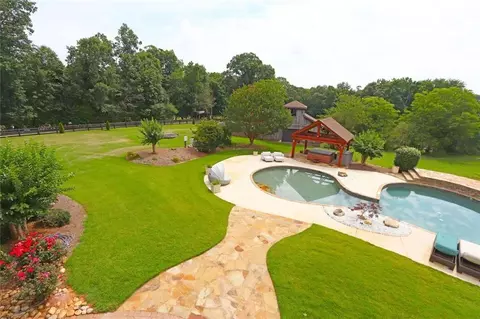 Exterior - 471 Mcbrayer Rd, Buchanan, GA 30113 photo 33 of 34