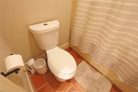 Bath - 471 Mcbrayer Rd, Buchanan, GA 30113 photo 6 of 14