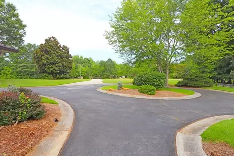 Exterior - 471 Mcbrayer Rd, Buchanan, GA 30113 photo 16 of 34