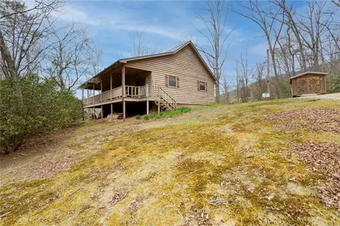 43 Nonchalant Ln, Blairsville, GA 30512