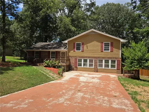 32 Timber Trl SW, Cartersville, GA 30120