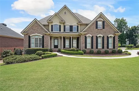 1375 Highland Lake Dr, Lawrenceville, GA 30045