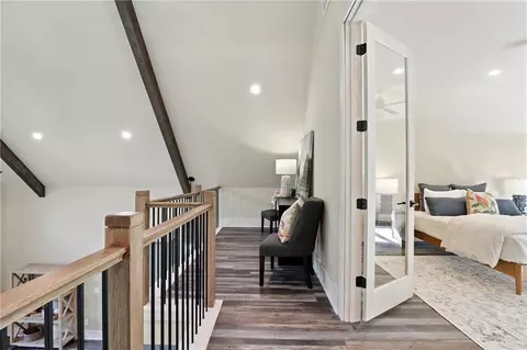 Entry Way - 275 River Cliff Dr, Cornelia, GA 30531 photo 2 of 2