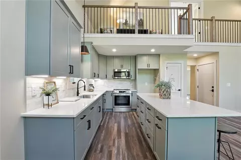 Kitchen - 275 River Cliff Dr, Cornelia, GA 30531 photo 2 of 2