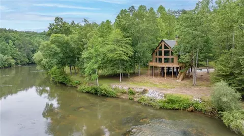 275 River Cliff Dr, Cornelia, GA 30531