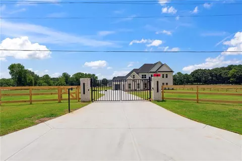 Exterior - 3284 Hall Rd, Dacula, GA 30019 photo 3 of 17
