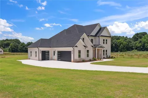 Exterior - 3284 Hall Rd, Dacula, GA 30019 photo 5 of 17