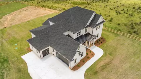 Exterior - 3284 Hall Rd, Dacula, GA 30019 photo 14 of 17