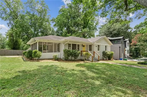 2957 Laguna Dr, Decatur, GA 30032