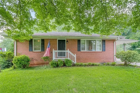 2194 Freydale Rd SE, Marietta, GA 30067
