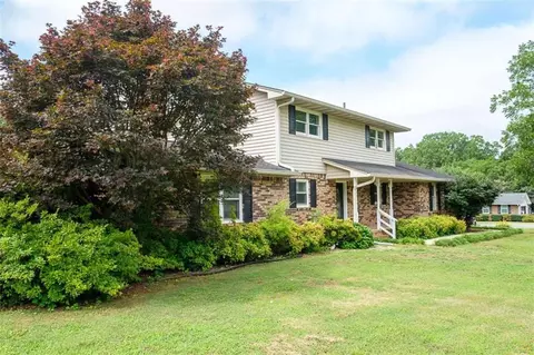 31 Skyview Cir, Cartersville, GA 30120