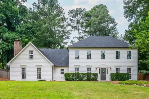 1024 Greyfield Dr SE, Marietta, GA 30067