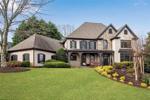 5995 Ettington Dr, Suwanee, GA 30024
