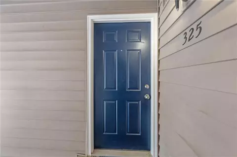 325 Quail Run, Roswell, GA 30076