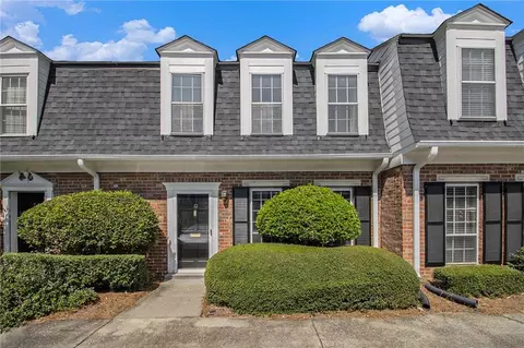10 Newport Pl NW, Atlanta, GA 30318