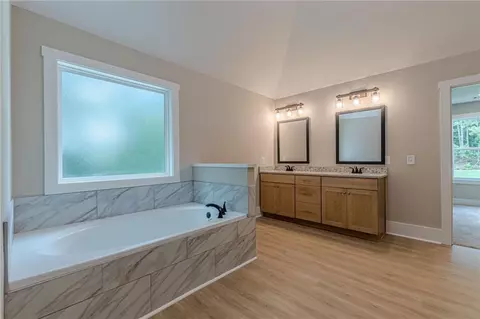 Bath - 790 Turner Rd, Mcdonough, GA 30252 photo 5 of 6