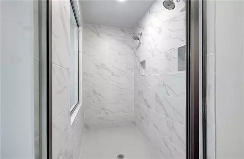 Bath - 197 Haverling Pass, Hampton, GA 30228 photo 4 of 4