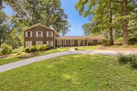 3606 Rainbow Cir, Snellville, GA 30039