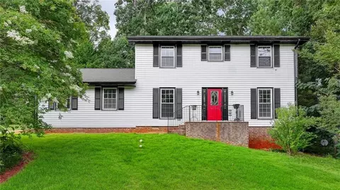 4756 Manly Ct, Stone Mountain, GA 30088