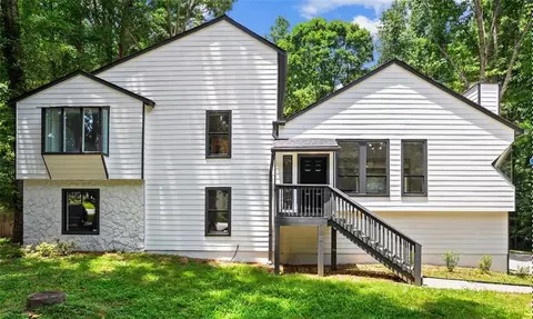5017 Tanaga Ct, Stone Mountain, GA 30087