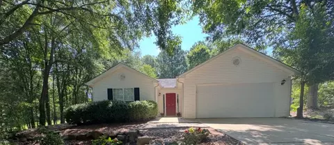 1300 Morrow Dr, Bethlehem, GA 30620