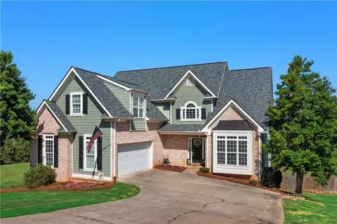 10 Prestwick Loop NW, Cartersville, GA 30120