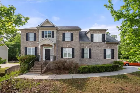 4914 Brown Leaf Dr, Powder Springs, GA 30127