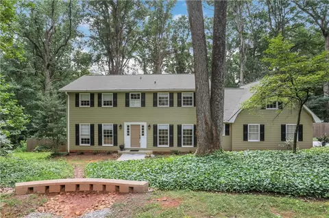 2225 Mountain Creek Dr, Stone Mountain, GA 30087