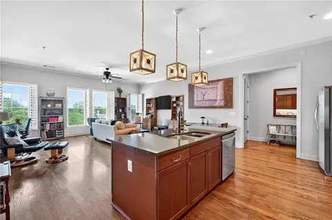 360 Chambers St #402, Woodstock, GA 30188