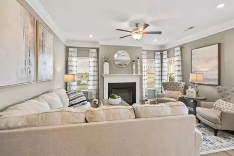 Living - 652 Blackshear Trl, Temple, GA 30179 photo 3 of 4