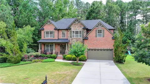 1438 Mill Pointe Ct, Lawrenceville, GA 30043