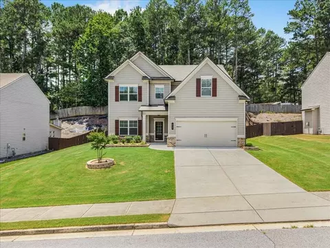 230 Evergreen Way, Loganville, GA 30052
