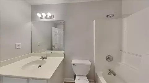 Bath - 450 Pebble Blvd, Covington, GA 30016 photo 3 of 3