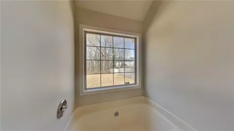 Bath - 450 Pebble Blvd, Covington, GA 30016 photo 2 of 3