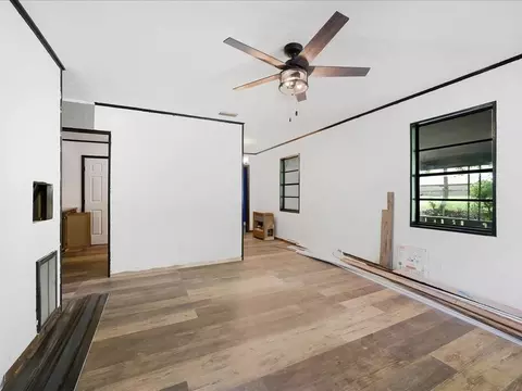 Living - 207 Niles St, Lagrange, GA 30241 photo 1 of 2