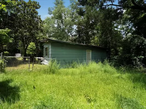 Exterior - 207 Niles St, Lagrange, GA 30241 photo 4 of 6