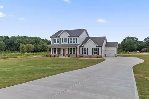 60 Cherokee Ct, Good Hope, GA 30641