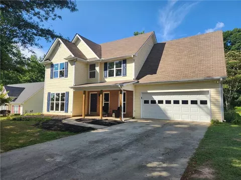 6072 Devonshire Dr, Flowery Branch, GA 30542