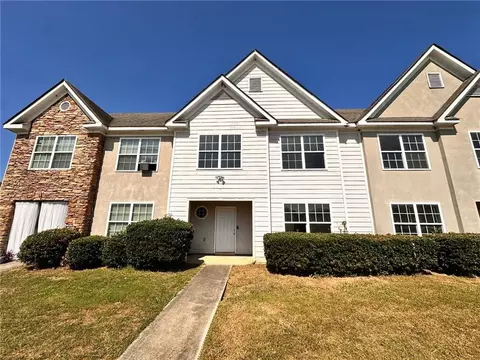 829 Store House Ct #B, Monroe, GA 30655