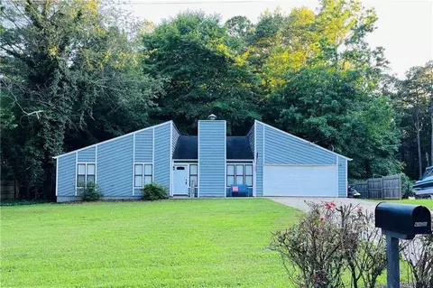 6821 Galts Ferry Rd, Acworth, GA 30102
