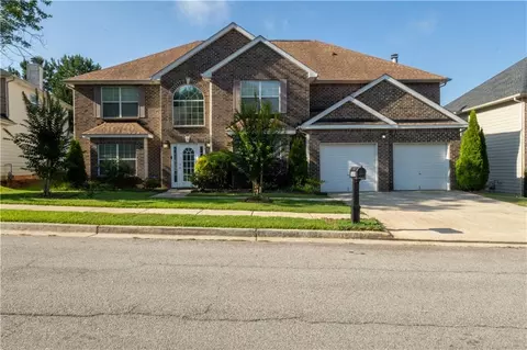 3689 Fremont Dr, Ellenwood, GA 30294