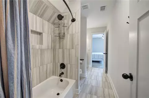 Bath - 33 River Birch Dr, Euharlee, GA 30145 photo 7 of 7