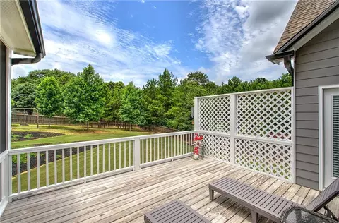 Exterior - 33 River Birch Dr, Euharlee, GA 30145 photo 8 of 9